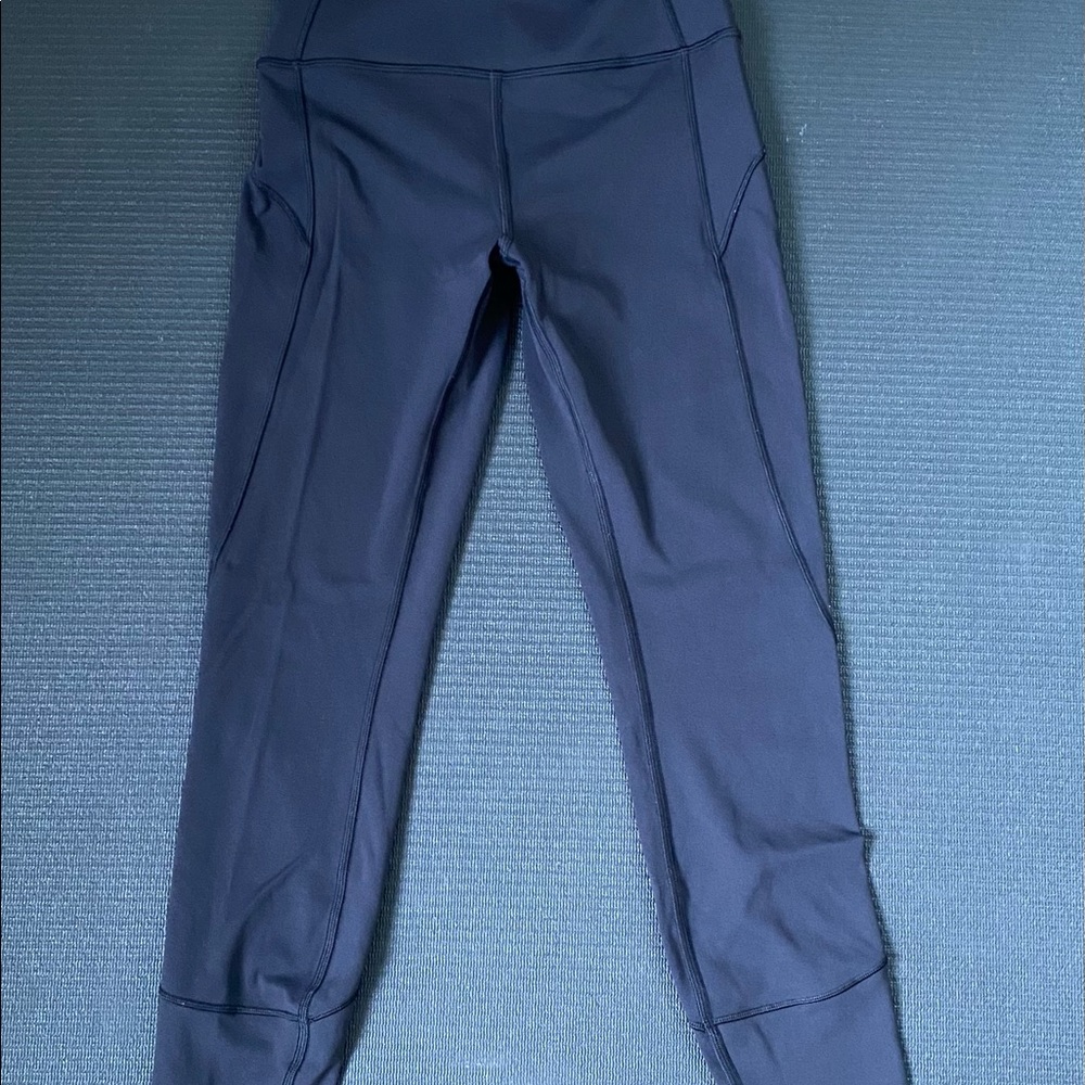 Lululemon In Movement Legging 25 inch